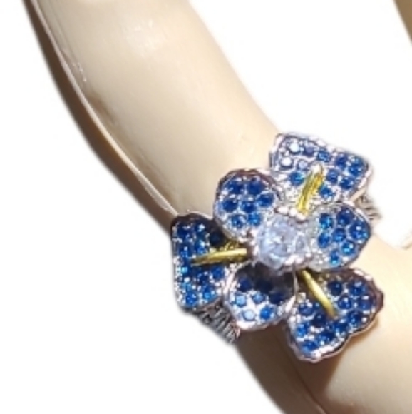 🧧NWT Beautiful BLISS Micro Pave Tow-Toned Iris w/ Blue & White Topaz - Picture 6 of 7